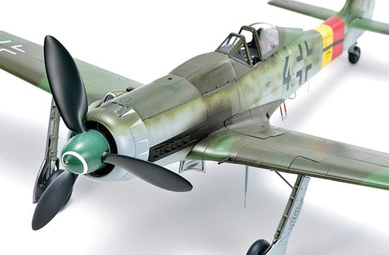 Zoukei-Mura - SWS11 - Focke-Wulf Ta 152 H-0 - painted model
