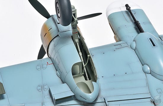 Zoukei-Mura - SWS17 - Henschel Hs 129 B-2/R - painted model