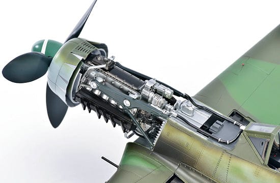 707 - Zoukei-Mura - SWS11 - Focke-Wulf Ta 152 H-0 - painted model