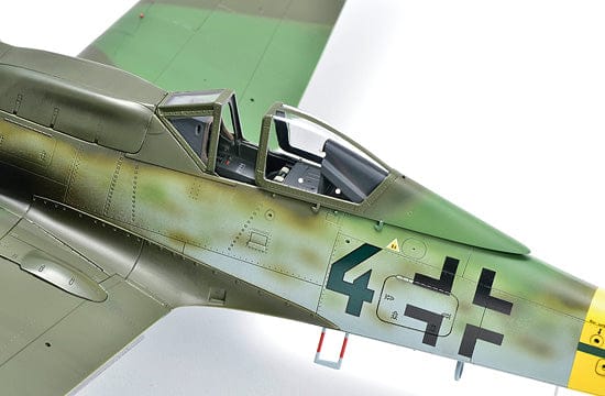 Zoukei-Mura - SWS11 - Focke-Wulf Ta 152 H-0 - painted model
