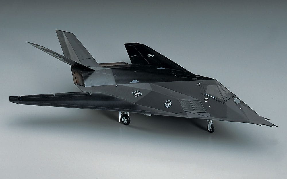 700 - Hasegawa - E01 - Lockheed F-117A Nighthawk - painted model