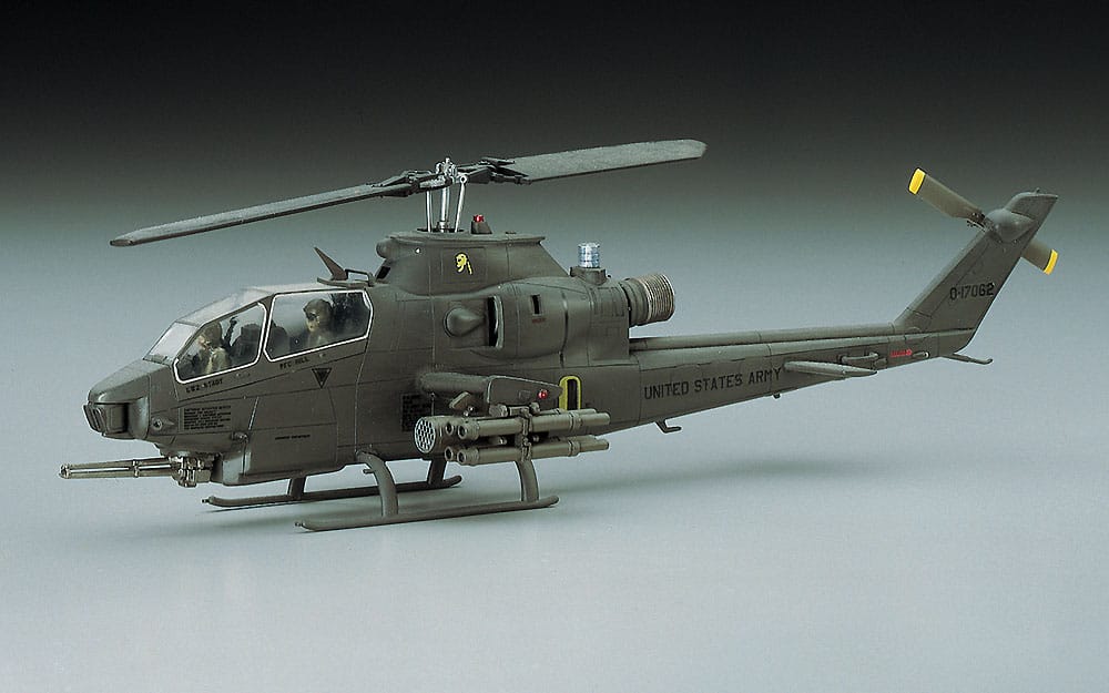 700 - Hasegawa - E05 - Bell AH-1S Cobra - painted model