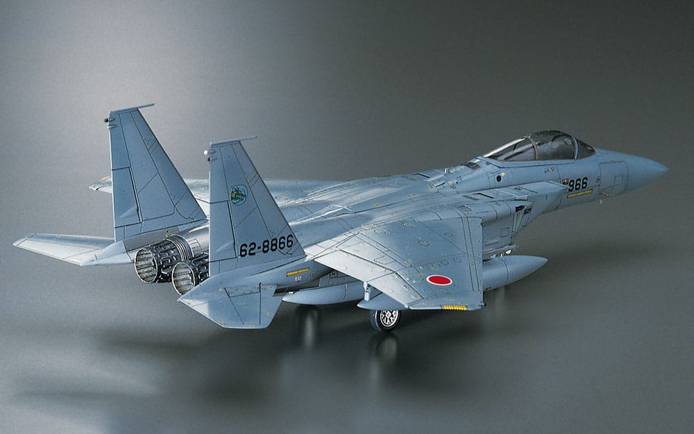 700 - Hasegawa - E12 - McDonnell Douglas F-15J Eagle - painted model