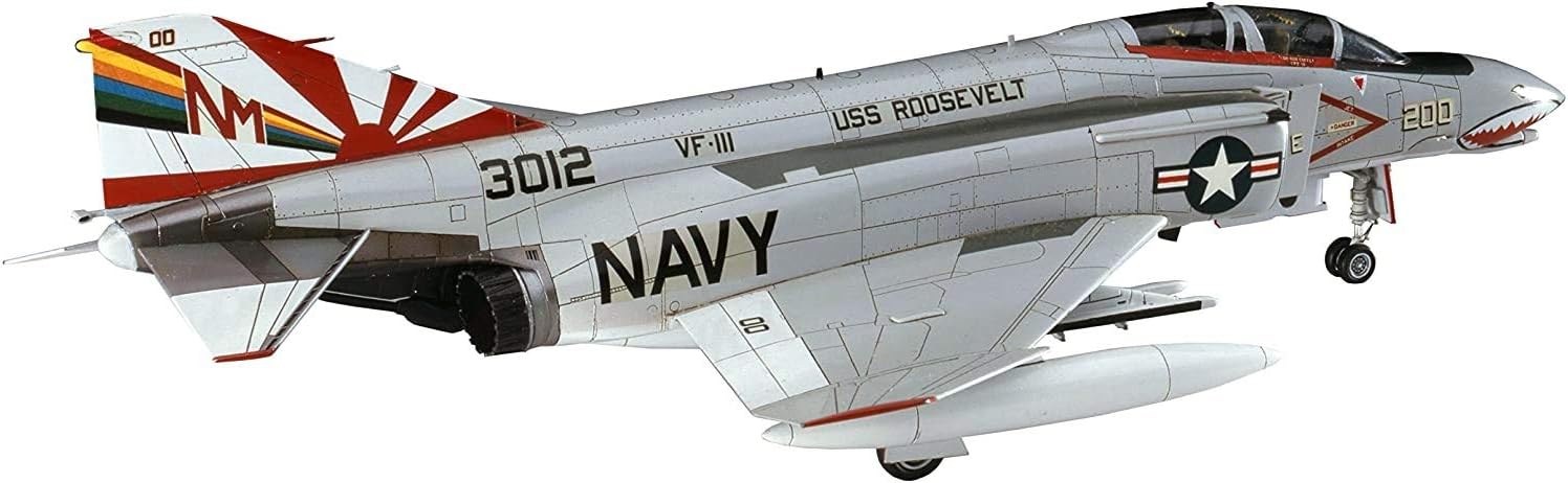 Hasegawa - E36 - McDonnell Douglas F-4B/N Phantom II - painted model