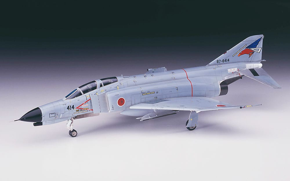 700 - Hasegawa - E37 - Mitsubishi F-4EJ Kai Phantom II - painted model