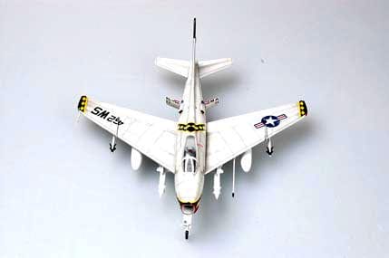 603 - HobbyBoss - 80313 - North American FJ-4B Fury - unpainted model