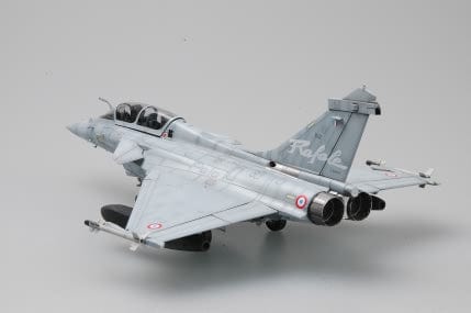 700 - HobbyBoss - 80317 - Dassault Rafale B - painted model