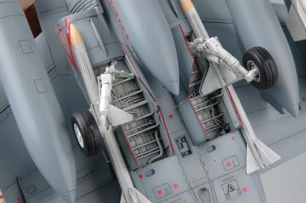 705 - HobbyBoss - 80321 - McDonnell Douglas F/A-18C Hornet - painted model