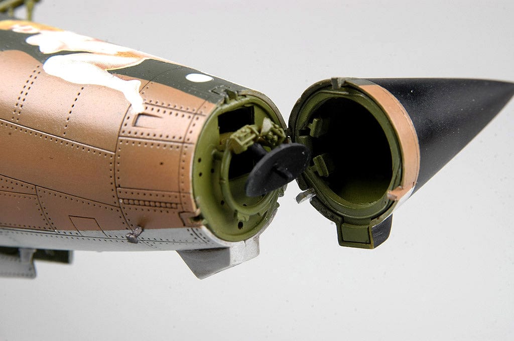 706 - HobbyBoss - 80332 - Republic F-105D Thunderchief - painted model