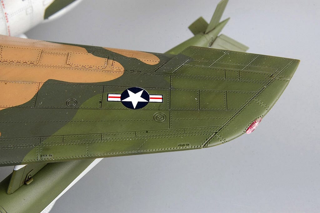 708 - HobbyBoss - 80332 - Republic F-105D Thunderchief - painted model