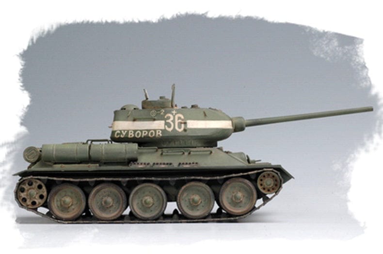 711 - HobbyBoss - 84809 - T-34-85 obr. 1944 Angle-Jointed Turret - painted model