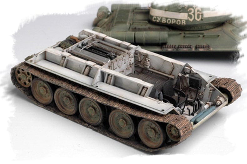 704 - HobbyBoss - 84809 - T-34-85 obr. 1944 Angle-Jointed Turret - painted model
