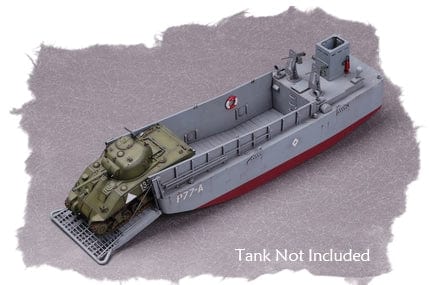703 - HobbyBoss - 84817 - LCM (3) - painted model