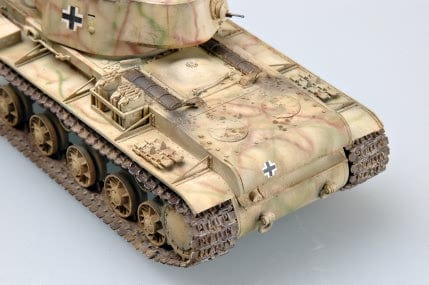 701 - HobbyBoss - 84818 - Pz.Kpfw. KW-I 756(r) - painted model