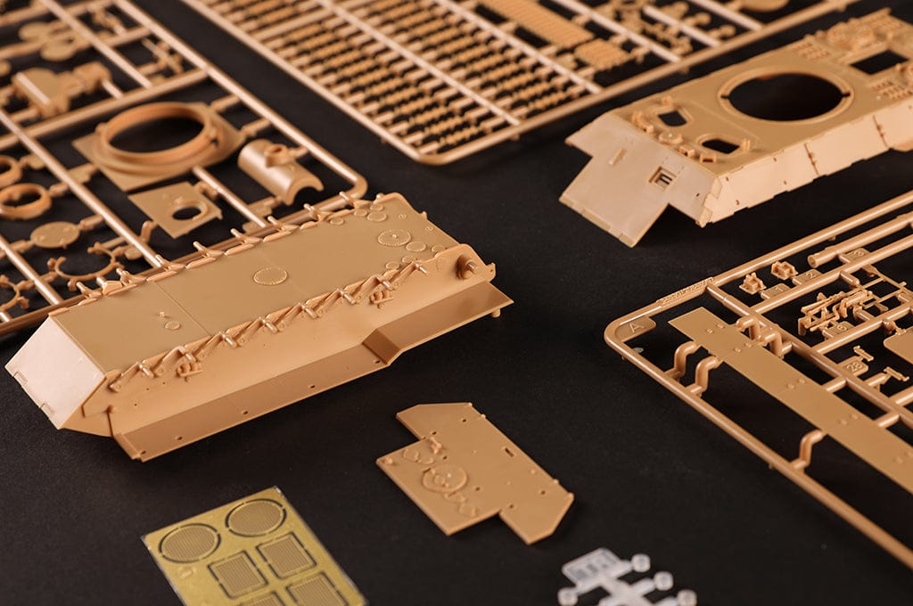 204 - HobbyBoss - 84830 - Pz.Kpfw. V Ausf. A Panther - sprue