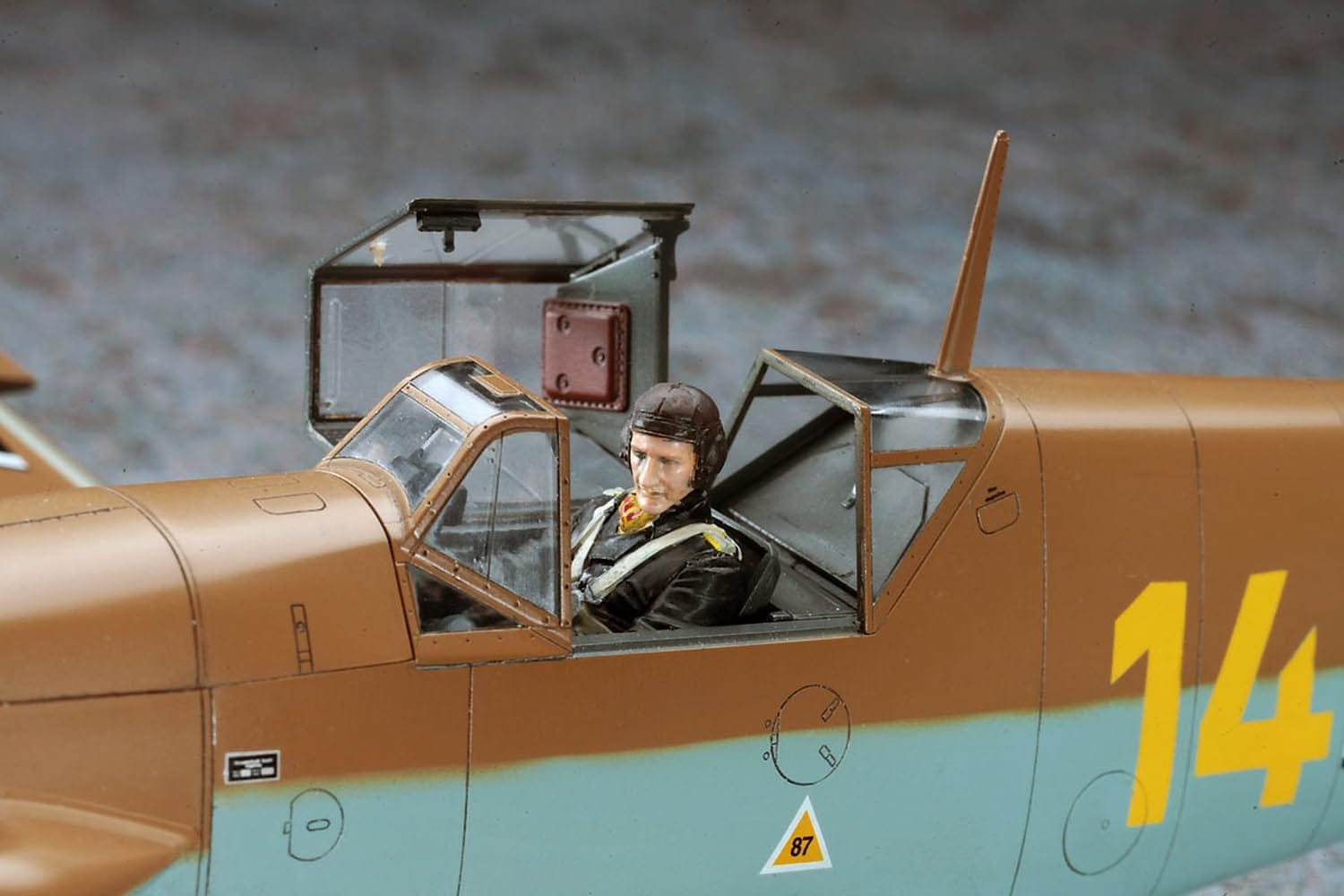 Hasegawa - ST31 - Messerschmitt Bf 109 F-4 (trop) - painted model