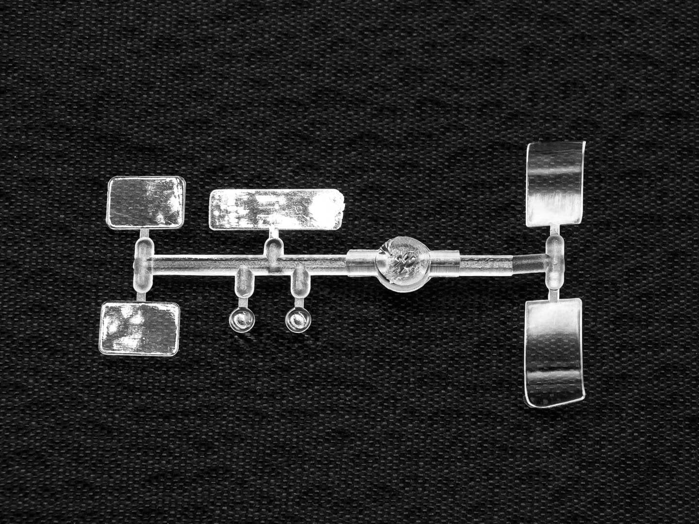 205 - ICM - 72821 - ZiL-131 AFU with DShKM - sprue