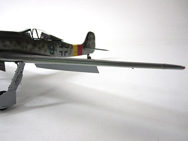 Zoukei-Mura - SWS02 - Focke-Wulf Ta 152 H-1 - painted model
