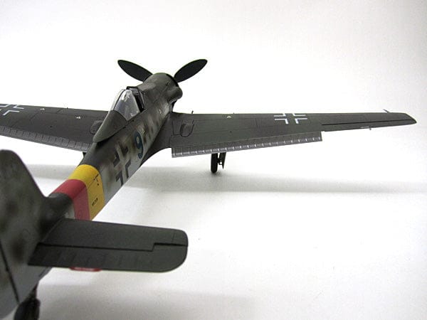Zoukei-Mura - SWS02 - Focke-Wulf Ta 152 H-1 - painted model