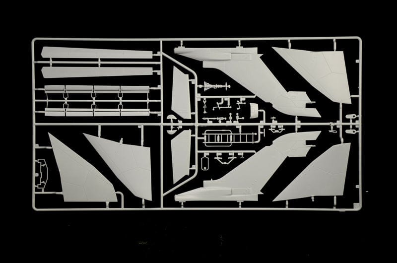 203 - Italeri - 2520 - Panavia Tornado IDS - sprue