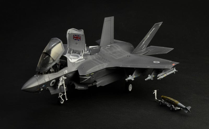710 - Italeri - 2810 - Lockheed Martin F-35B Lightning II - painted model