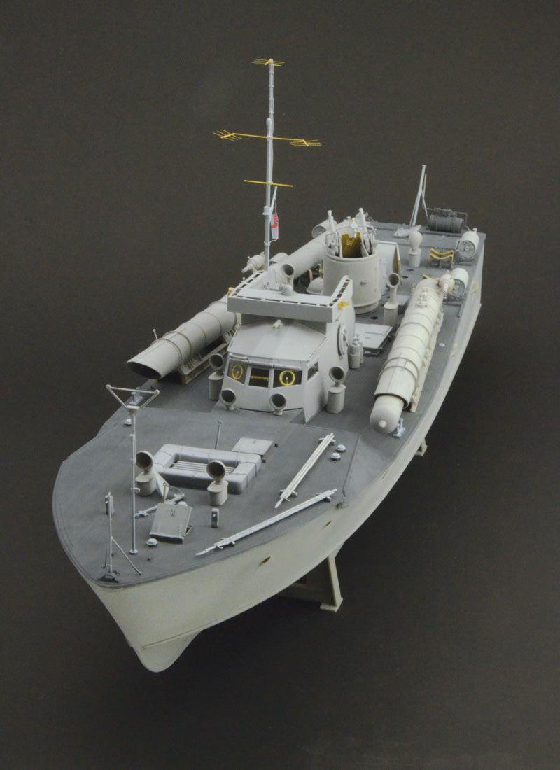 600 - Italeri - 5610 - Vosper 72' MTB 77 - unpainted model