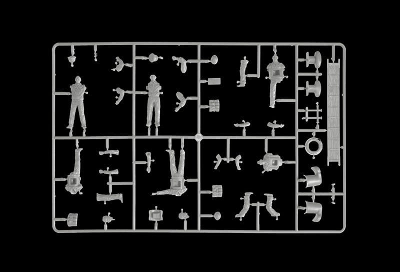 207 - Italeri - 5626 - MAS 563/568 with Crew - sprue