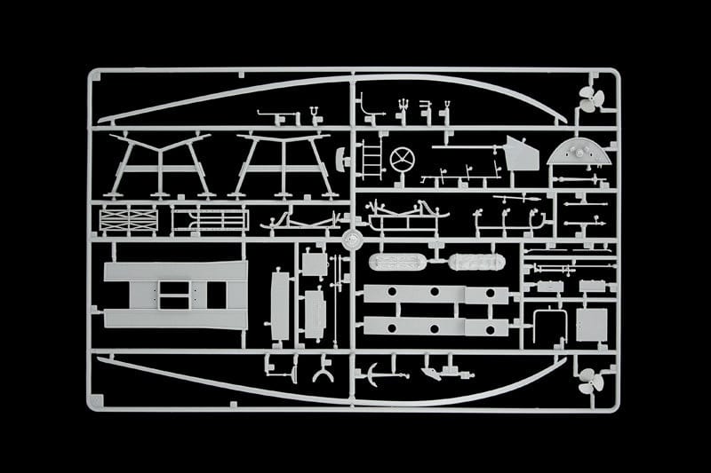 204 - Italeri - 5626 - MAS 563/568 with Crew - sprue