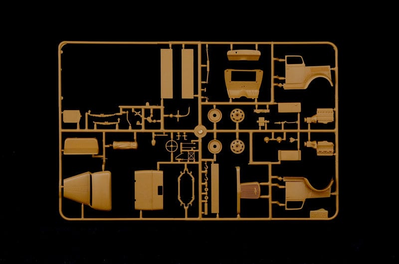 200 - Italeri - 6575 - Sd.Kfz. 305/22 Opel Blitz - sprue