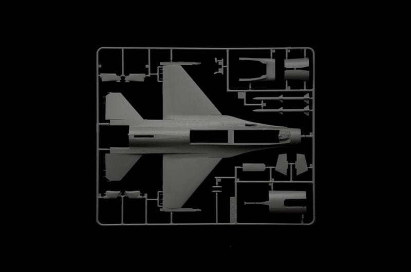 201 - Italeri - W35105 - Lockheed Martin F-16C Fighting Falcon [War Thunder] - sprue