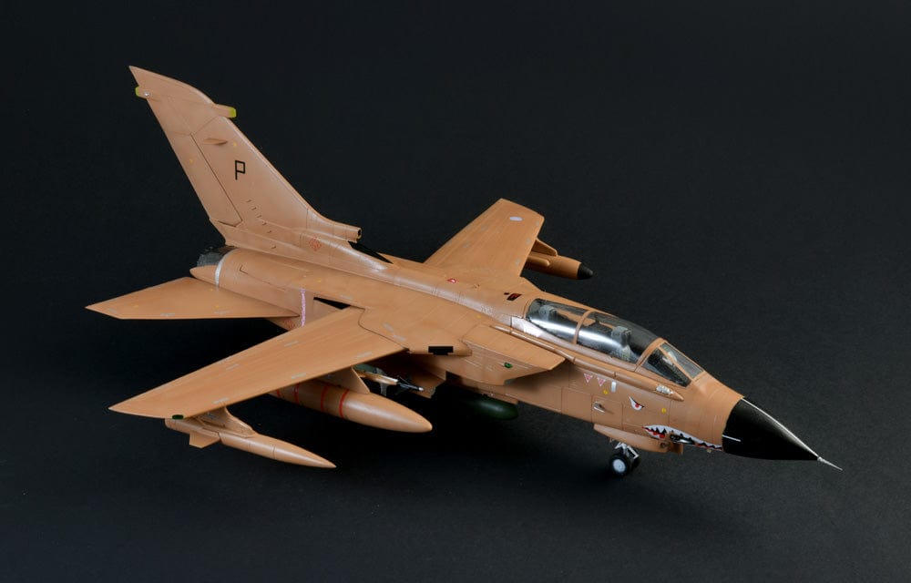 Italeri - W35107 - Panavia Tornado GR1 / IDS [War Thunder] - painted model