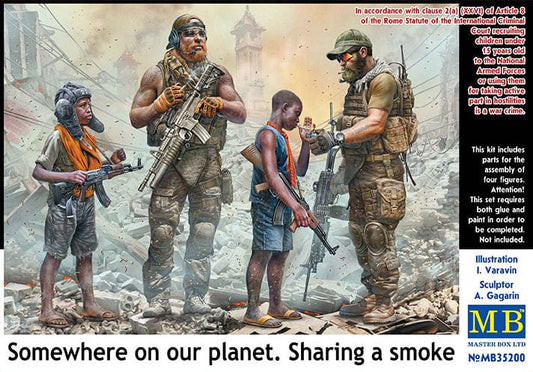 010 - United States Infantry ‘Sharing a Smoke’ - primary image