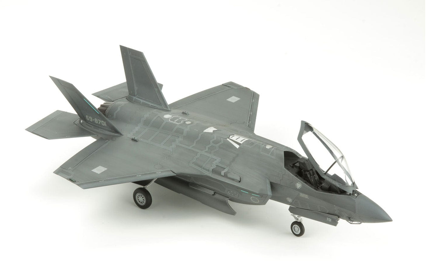 701 - Meng Model - LS-008 - Lockheed Martin F-35A Lightning II - painted model