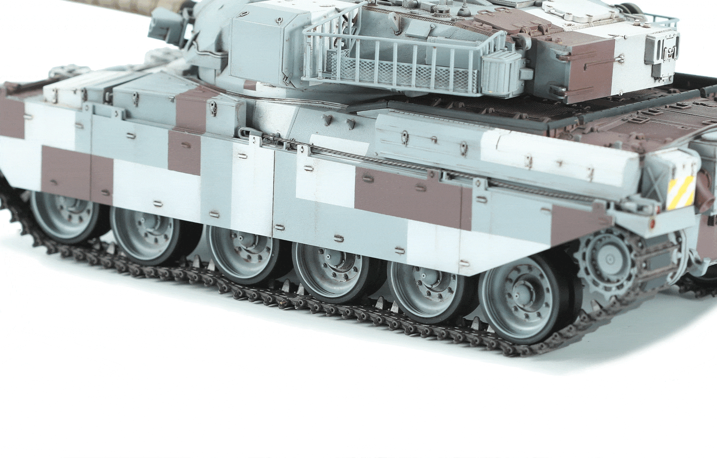 710 - Meng Model - TS-051 - Chieftain Mk 10 - painted model