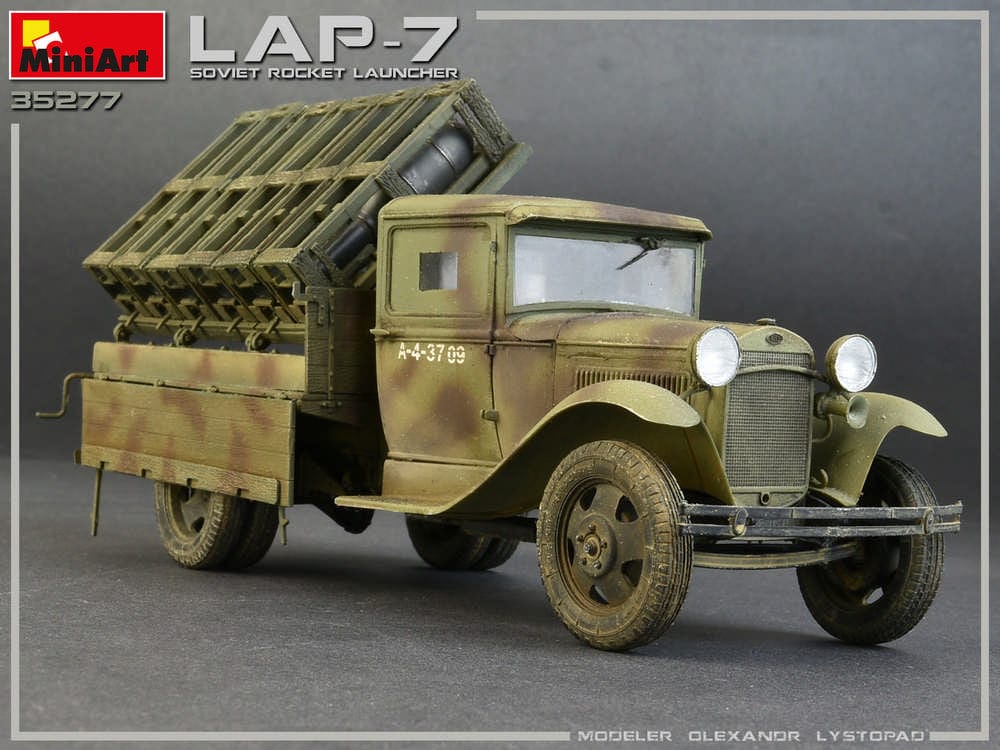703 - Miniart - 35277 - GAZ-AA LAP-7 - painted model