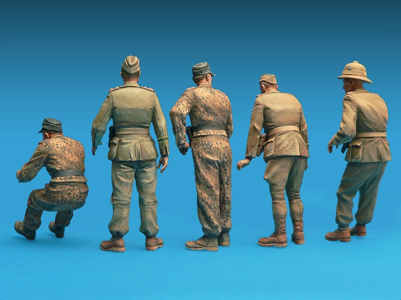 701 - Miniart - 35072 - German Armoured Car Crew - painted model