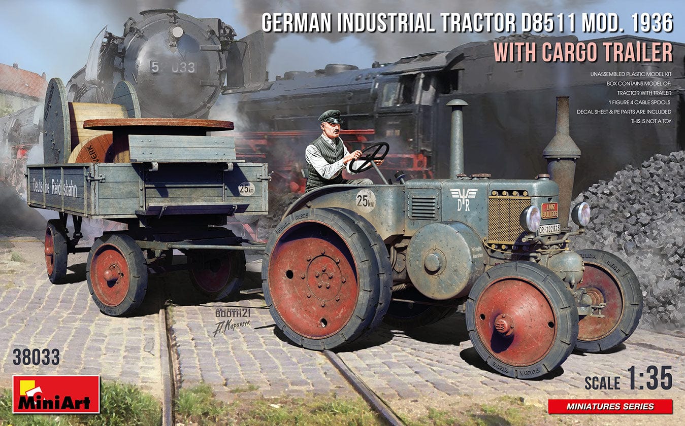010 - Miniart - 38033 - Lanz Bulldog D8511 (1936) with Trailer - primary image