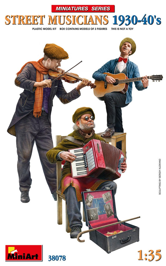 010 - Miniart - 38078 - Street Musicians (1930s-40s) - primary image