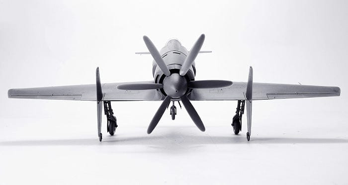 605 - Zoukei-Mura - SWS01 - Kyushu J7W1 Shinden - unpainted model