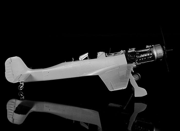 Zoukei-Mura - SWS02 - Focke-Wulf Ta 152 H-1 - unpainted model