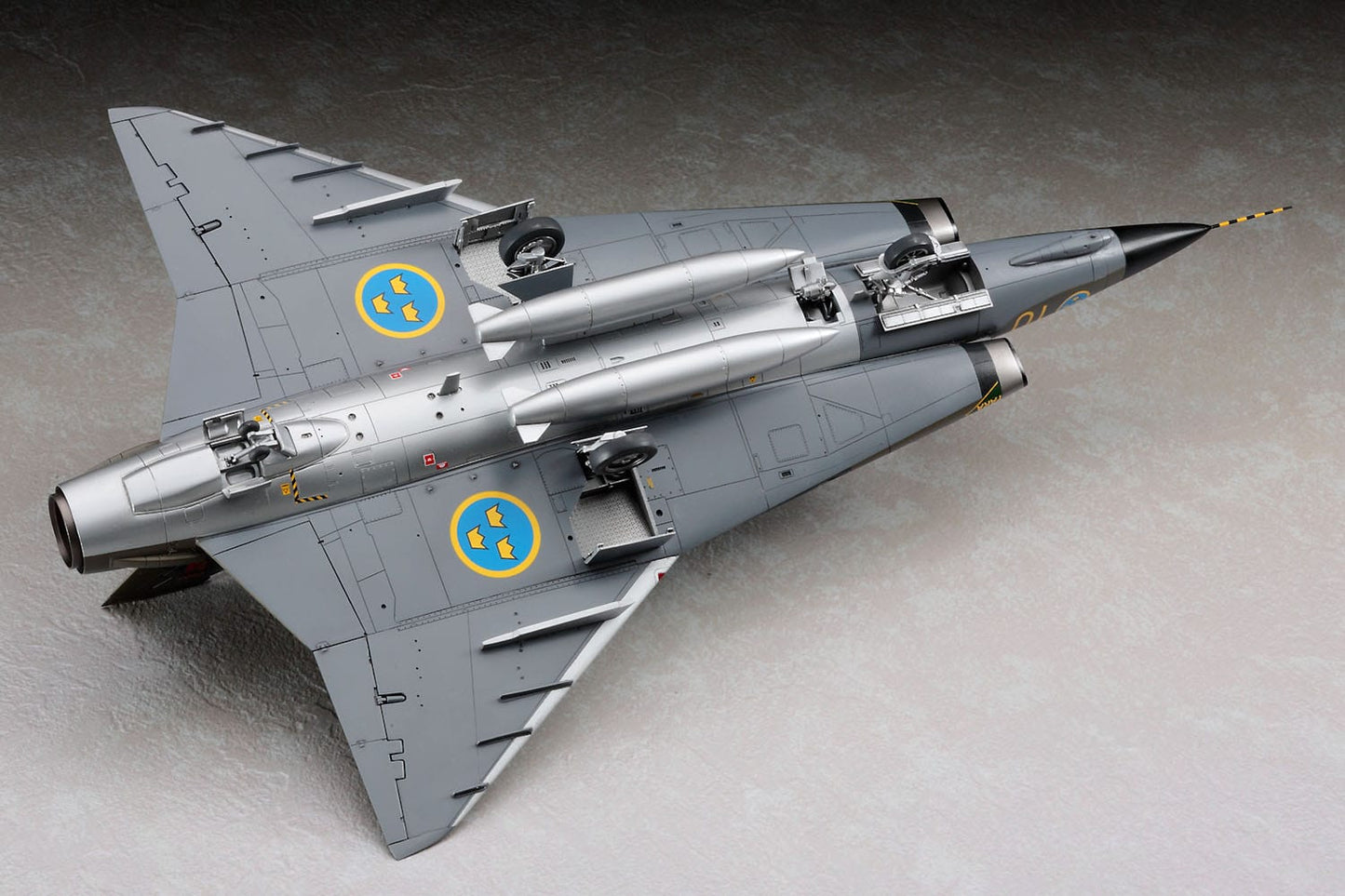 703 - Hasegawa - PT41 - Saab J 35F2/J Draken - painted model