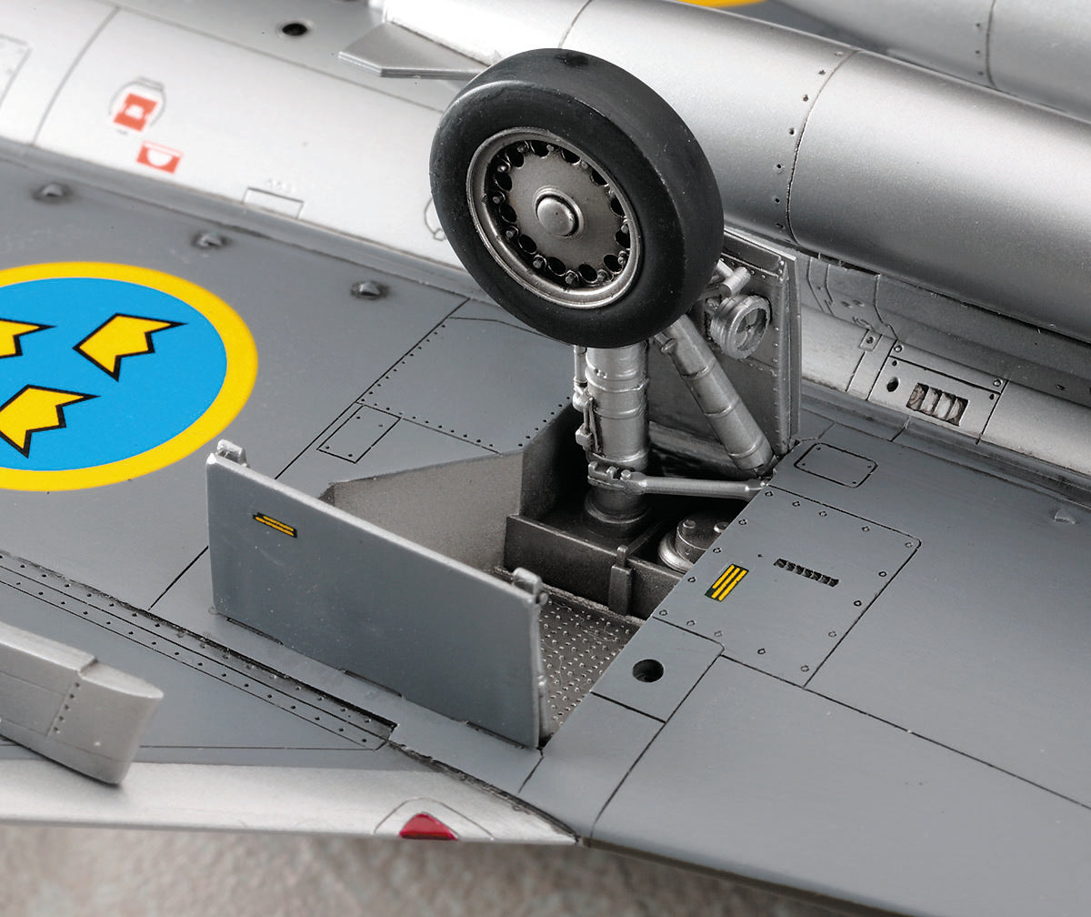 704 - Hasegawa - PT41 - Saab J 35F2/J Draken - painted model