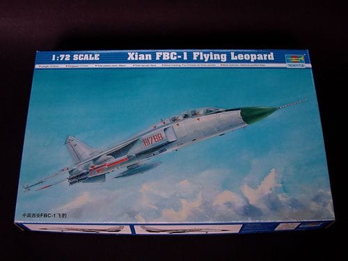 010 - Trumpeter - 01608 - Xi'an JH-7 Flying Leopard (Flounder) - primary image