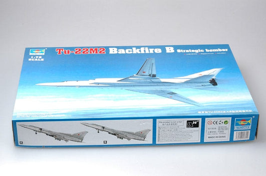 010 - Trumpeter - 01655 - Tupolev Tu-22M2 Backfire B - primary image