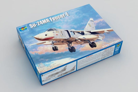 010 - Trumpeter - 01672 - Sukhoi Su-24MR Fencer E - primary image