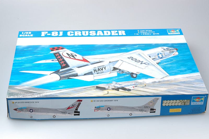 010 - Trumpeter - 02273 - Vought F-8J Crusader - primary image
