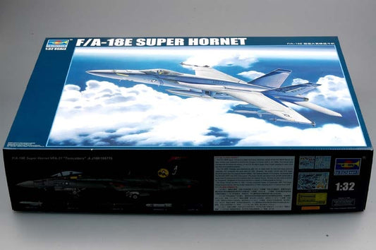 010 - Trumpeter - 03204 - Boeing F-18E Super Hornet - primary image