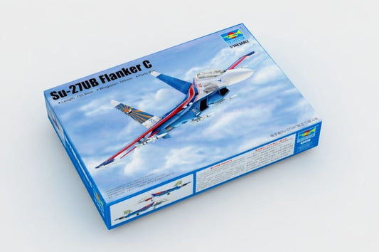 010 - Trumpeter - 03916 - Sukhoi Su-27UB Flanker C - primary image