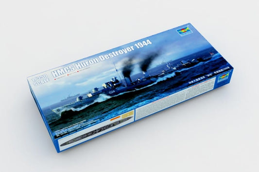 010 - Trumpeter - 05333 - HMCS Huron (G24) - primary image